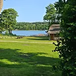 Dom Nad Jeziorem- Zakatek Mala Kolczewo