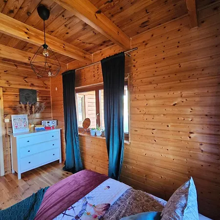 Zakatek Mala Dom Nad Jeziorem Holiday home *
