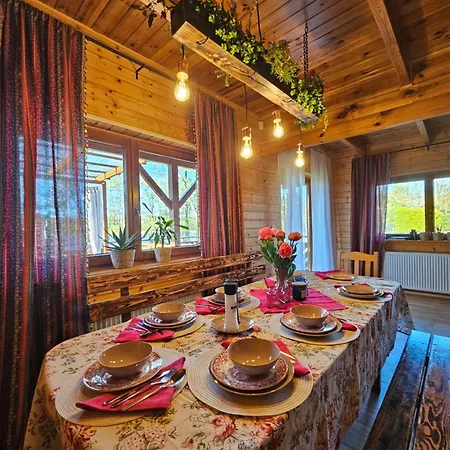 Dom Nad Jeziorem- Zakatek Mala