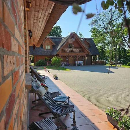 Dom Nad Jeziorem- Zakatek Mala