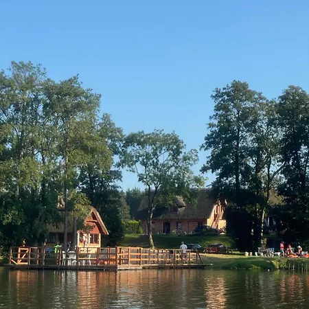 Dom Nad Jeziorem- Zakatek Mala Casa de Férias *