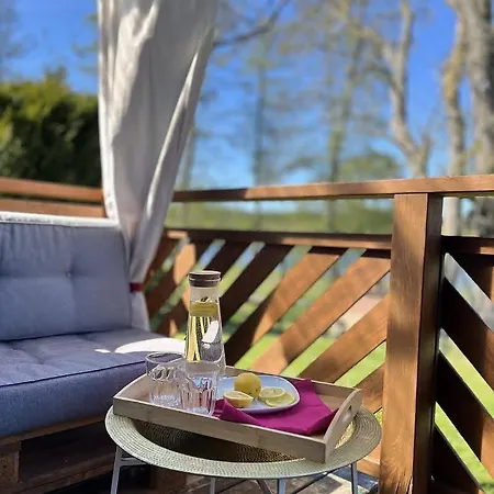 Dom Nad Jeziorem- Zakatek Mala * Kołczewo