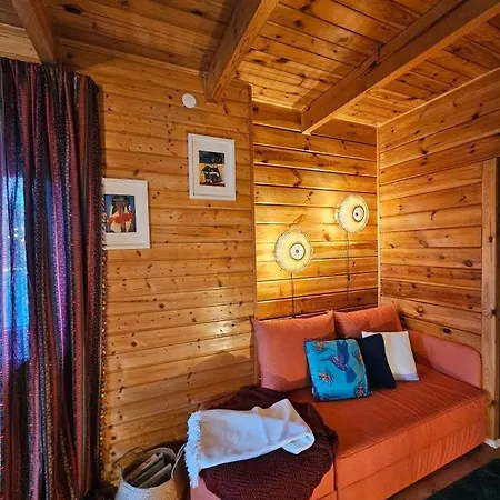 Feriehus Dom Nad Jeziorem- Zakatek Mala