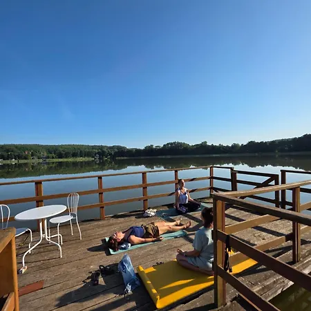 Dom Nad Jeziorem- Zakatek Mala * Kołczewo