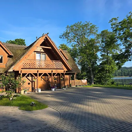 Dom Nad Jeziorem- Zakatek Mala * Kołczewo
