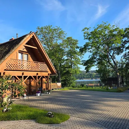 Casa de Férias Dom Nad Jeziorem- Zakatek Mala