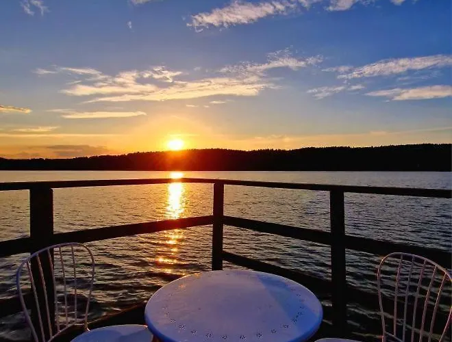 Dom Nad Jeziorem- Zakatek Mala Сasa de vacaciones *