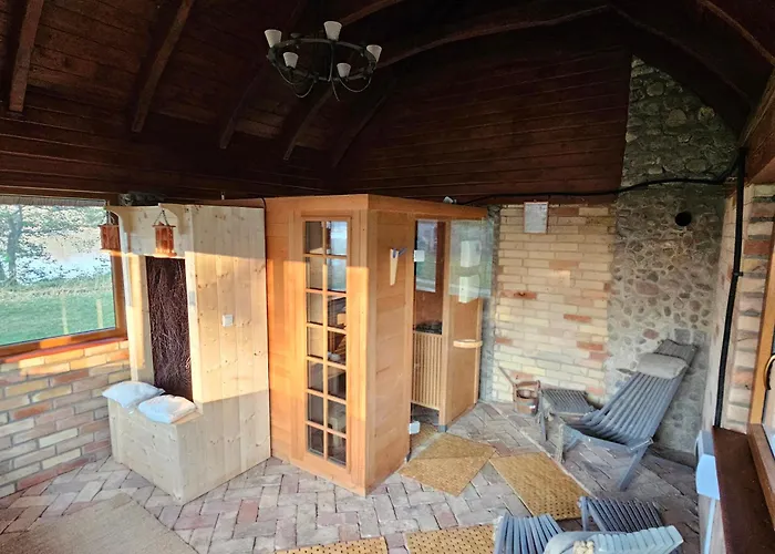 Сasa de vacaciones Dom Nad Jeziorem- Zakatek Mala *