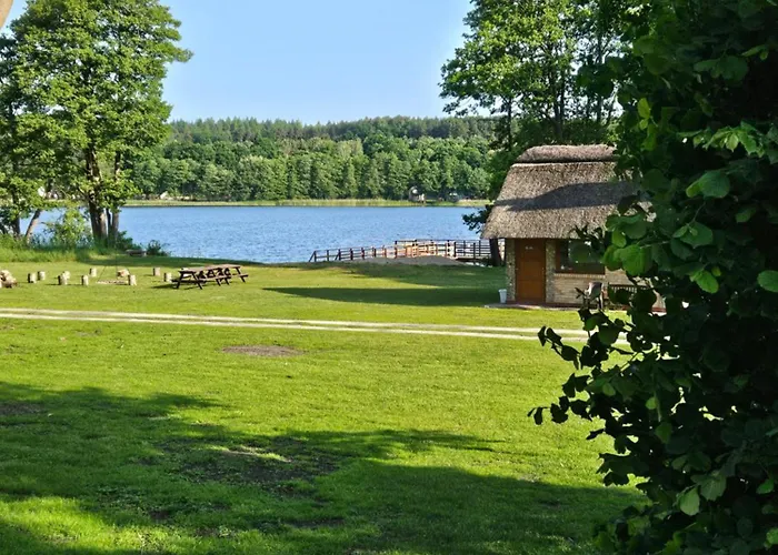 Dom Nad Jeziorem- Zakatek Mala Kołczewo