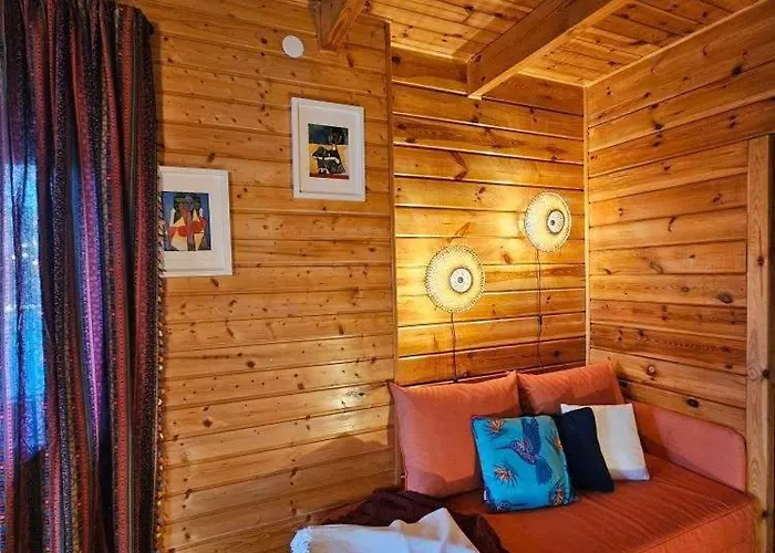 Сasa de vacaciones Dom Nad Jeziorem- Zakatek Mala